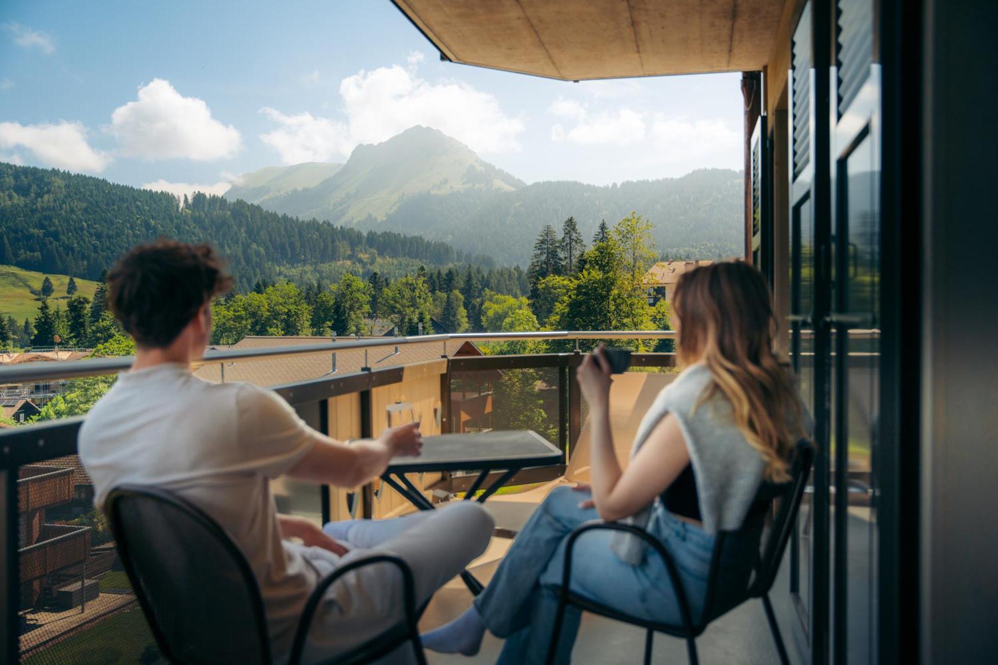 Boutique Hotel Corbetta - Spa 60M2 - La Montagne A 5 Minutes De L'Autoroute A12 Aux Paccots Sur Montreux - Nouveau Loft Familial - Profitez Du Lac Leman Et Des Montagnes En Meme Temps Les Paccots Экстерьер фото